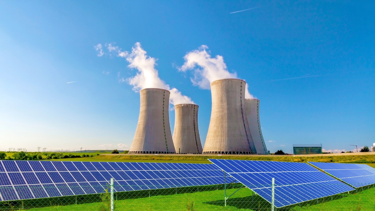 Infografía SMR - Reactor modular seguro y compacto